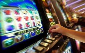 578 APP တွင် Live Casino နှင့် Sportsbook ကစားနည်း